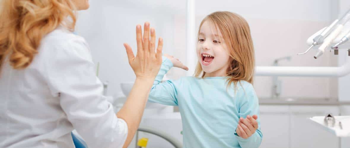 Stomatologia dziecięca i dentysta dla dzieci