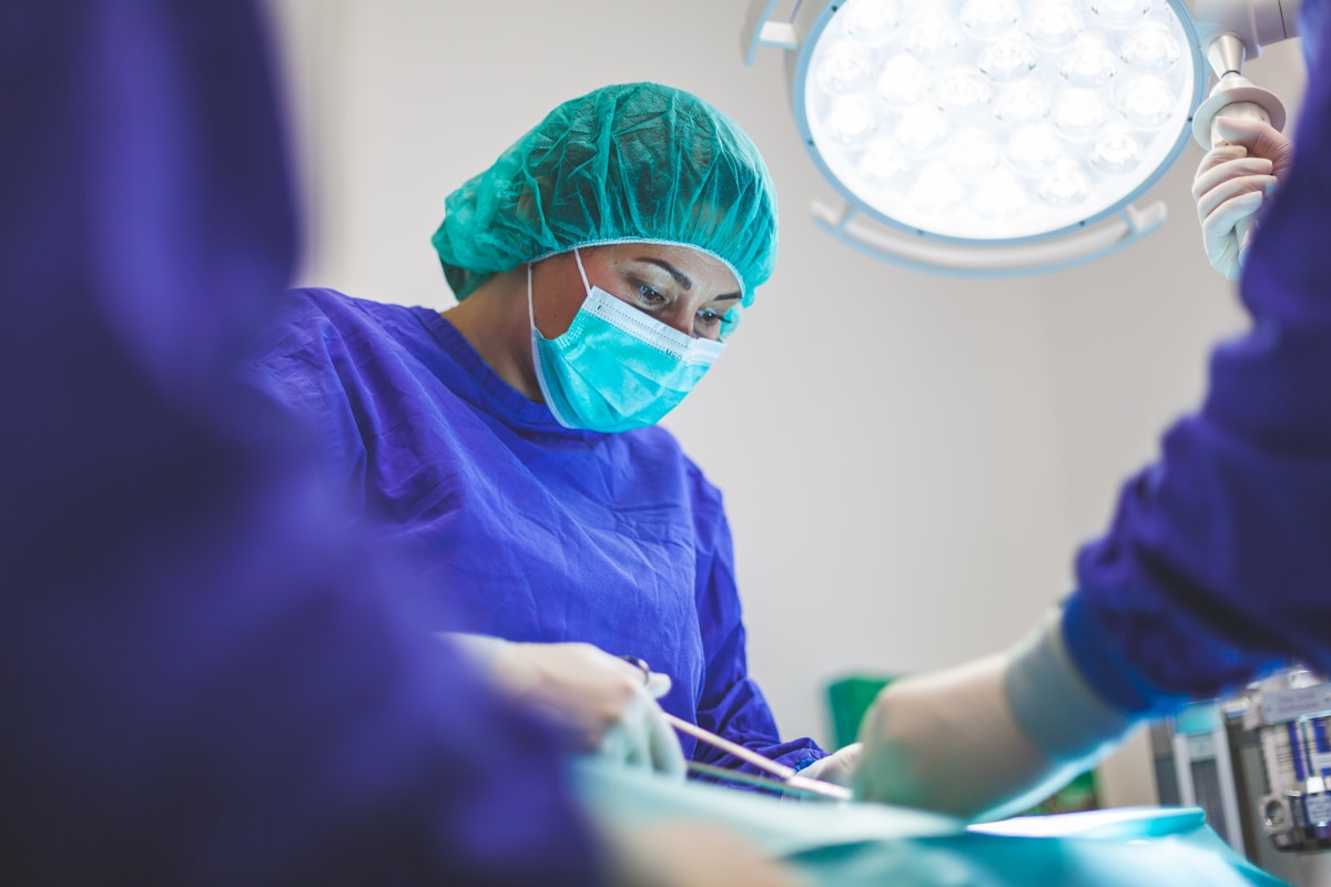 Wstawianie implantu zęba